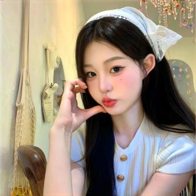 红唇相吻